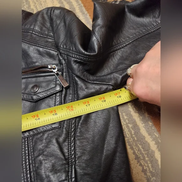 Jacket - Picture 5 of 9